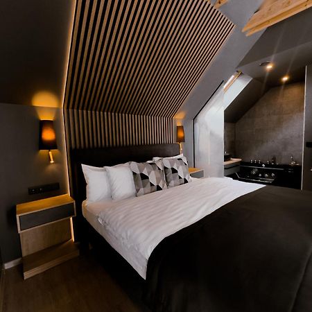 Twin Premium Apartman Tihany Bagian luar foto