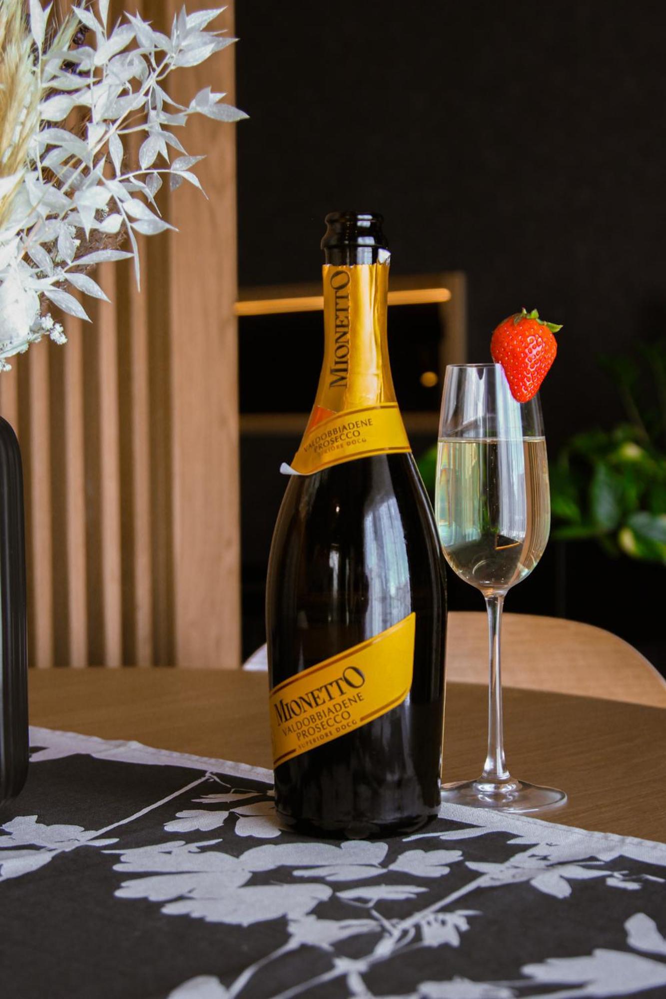 Twin Premium Apartman Tihany Bagian luar foto