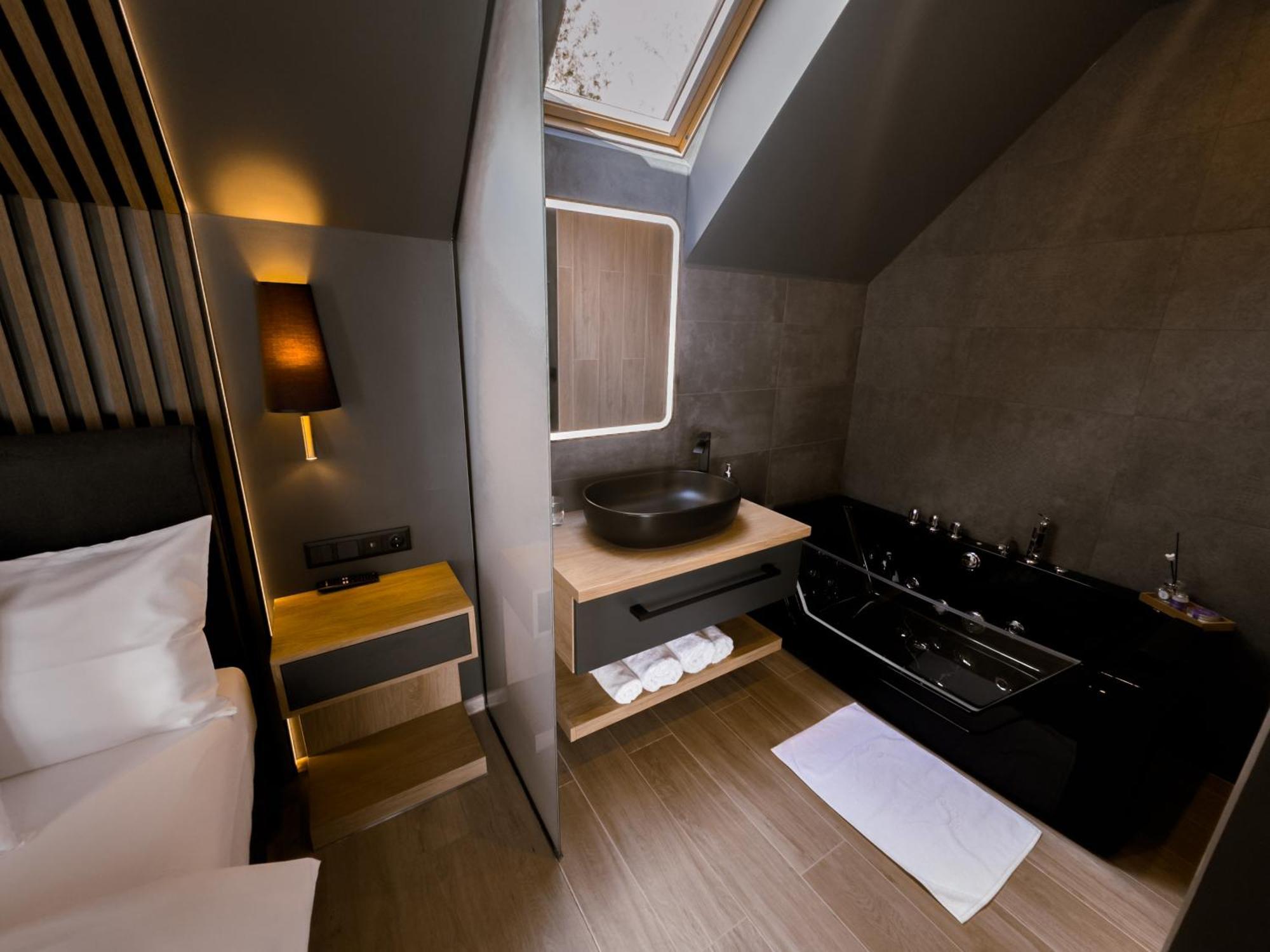Twin Premium Apartman Tihany Bagian luar foto