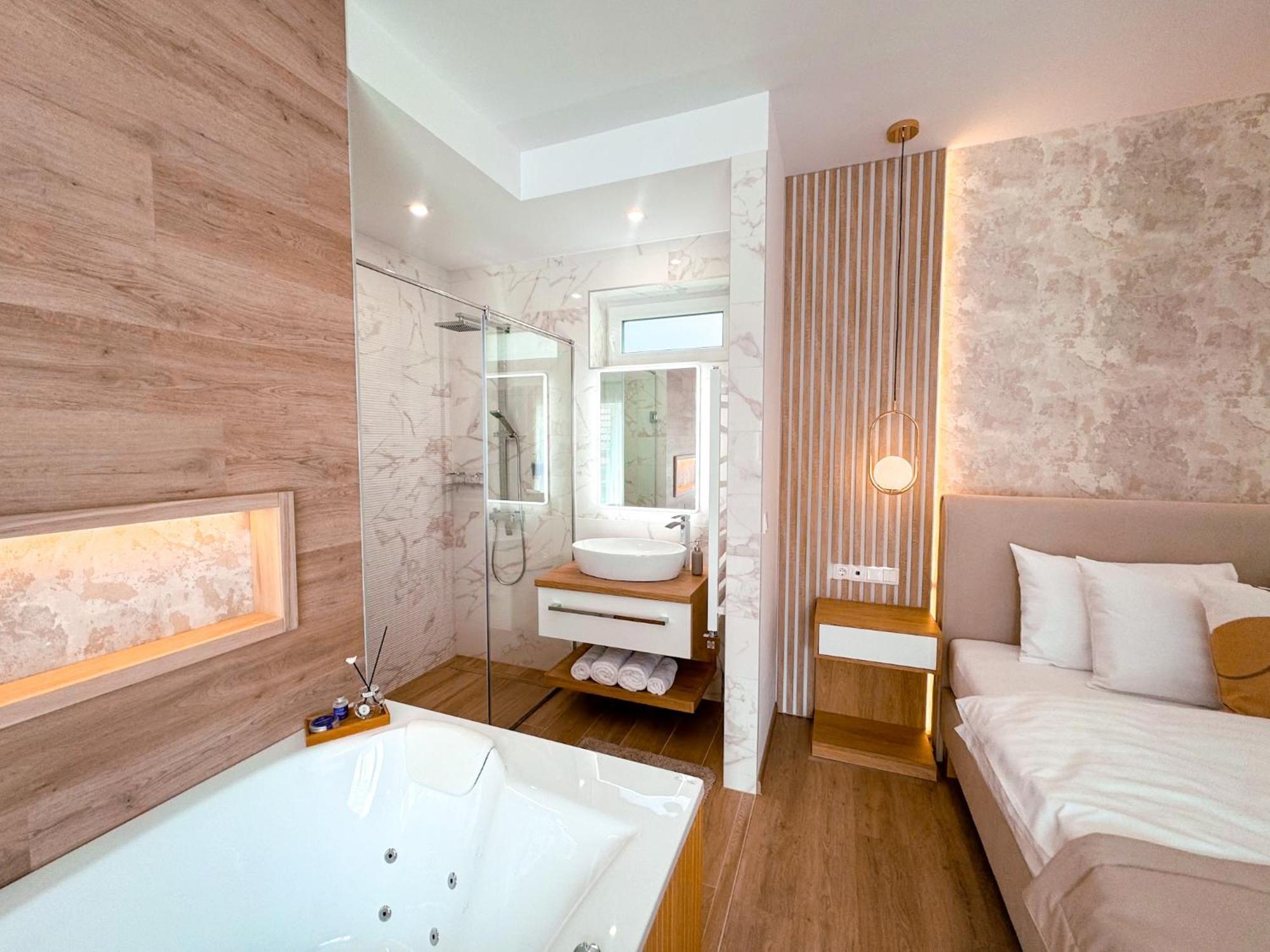 Twin Premium Apartman Tihany Bagian luar foto